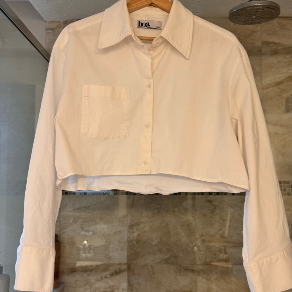 White Cropped Button-Up Shirt - Picture 3 of 4